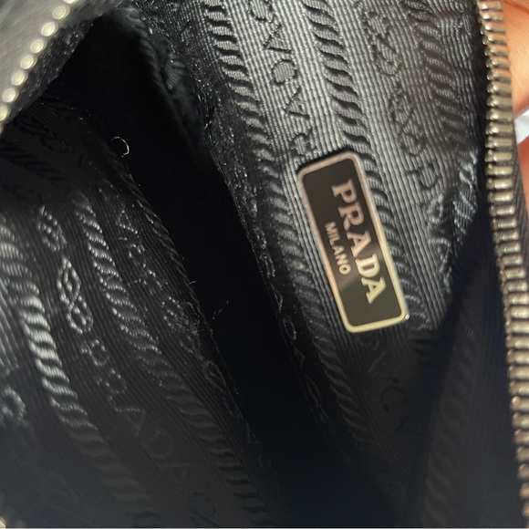 Prada re edition 2005 - Picture 11 of 11